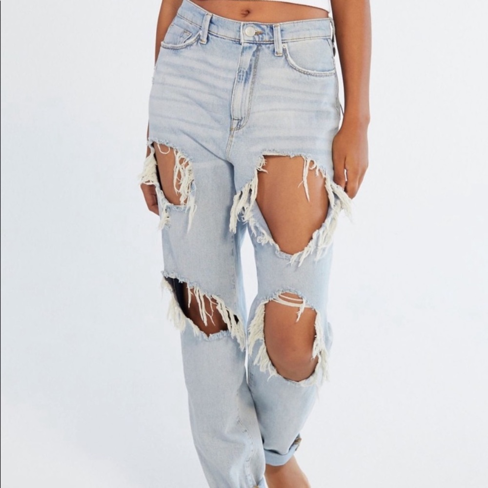 BDG Mom High Rise Distressed Jeans